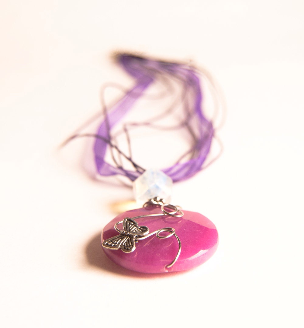 Magenta Quartz. Chunky Pendant Necklace. Circle. Butterfly charm.  Faceted Gemstone. Whimsical Wire Wrapped Pendant . Free necklace
