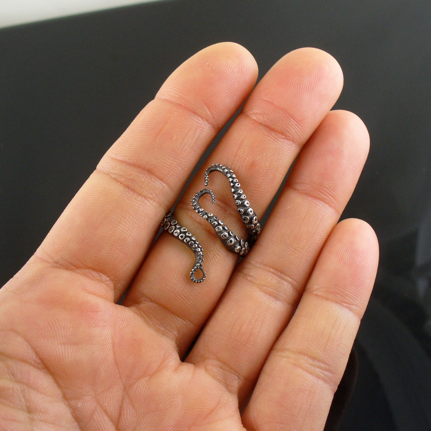 Wicked Tentacle Ring