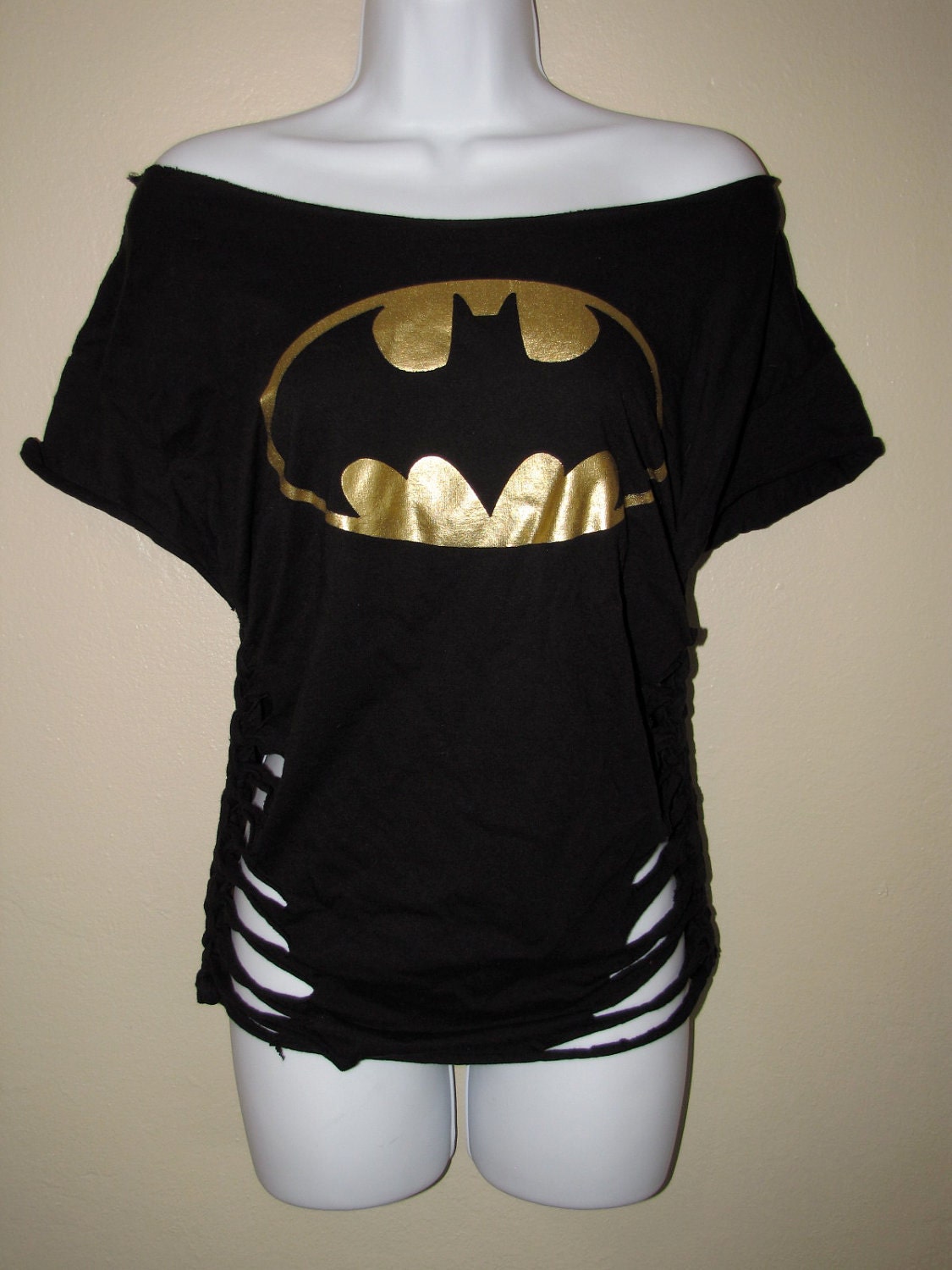 black and gold BATMAN shredded t shirt -- size Medium, M