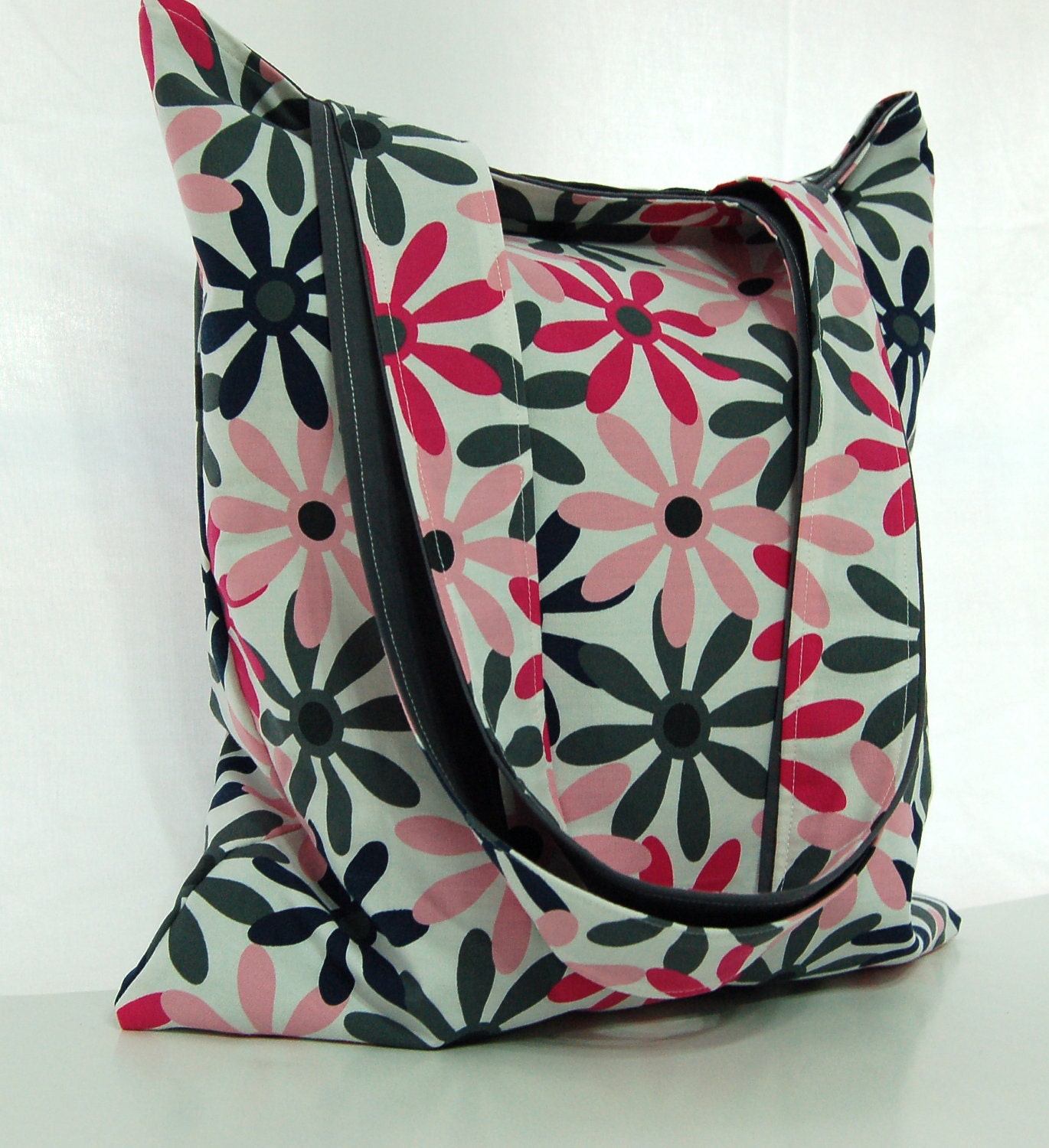 Tote Pink Gray and White Flowers - Shoulder Bag