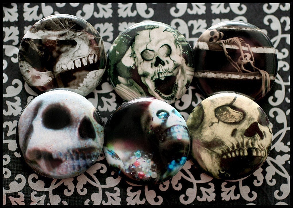 Skulltastic - 1.25 inch Halloween Pinback Buttons (6)