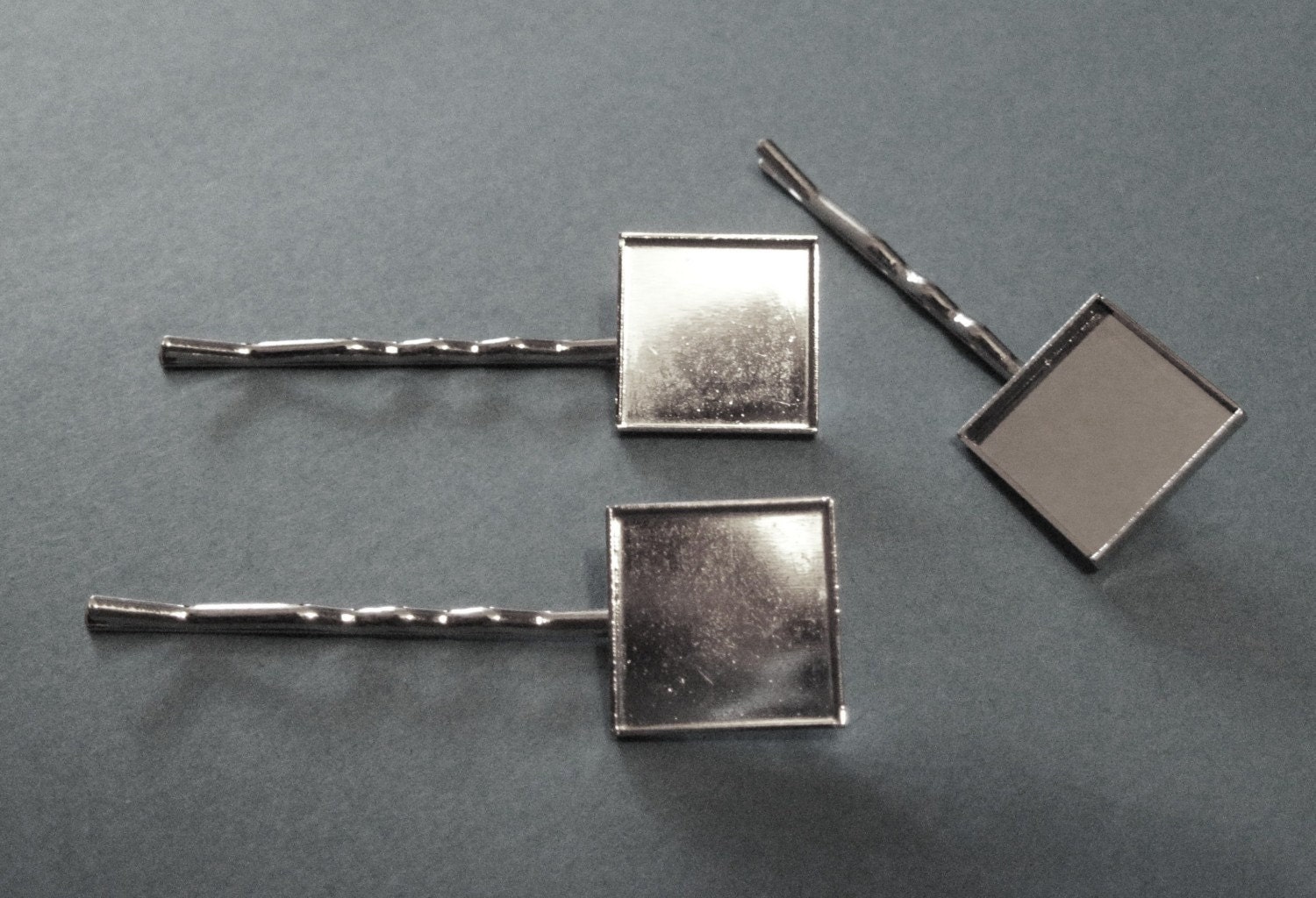 50 Bobby Pins with Blank Square Trays or Pads for Glass, Resin, Glaze, Cabochons