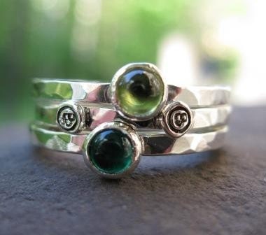 mothers stacking rings . sterling silver with birthstones & inscriptions . (( Mothers Stackers )) . set of 3 . made to order in your size