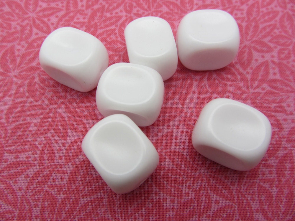 6 Vintage Lucite White Square Dimple Beads SS123
