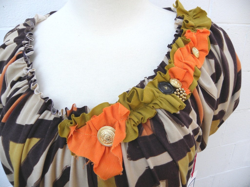 Geometric tan brown BOLD ruffled Knit Top 2X  recycled clothing Plus size
