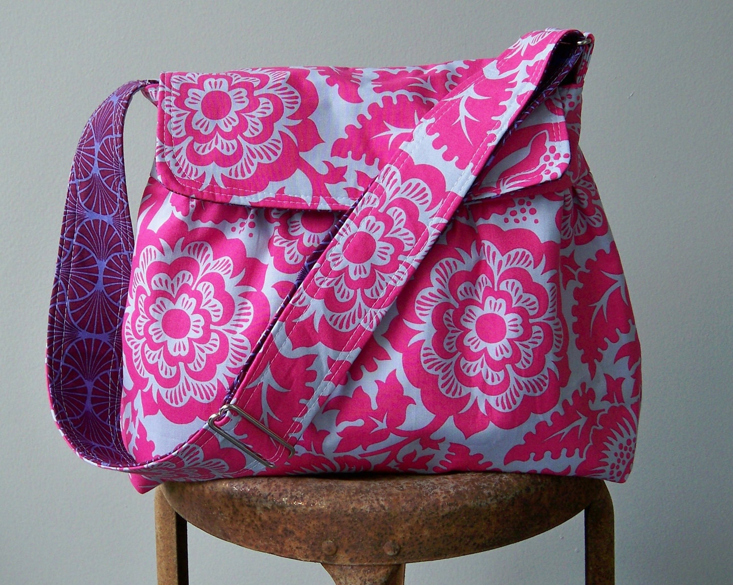 Grey Pink Messenger Bag, 4 Pockets, Key Fob