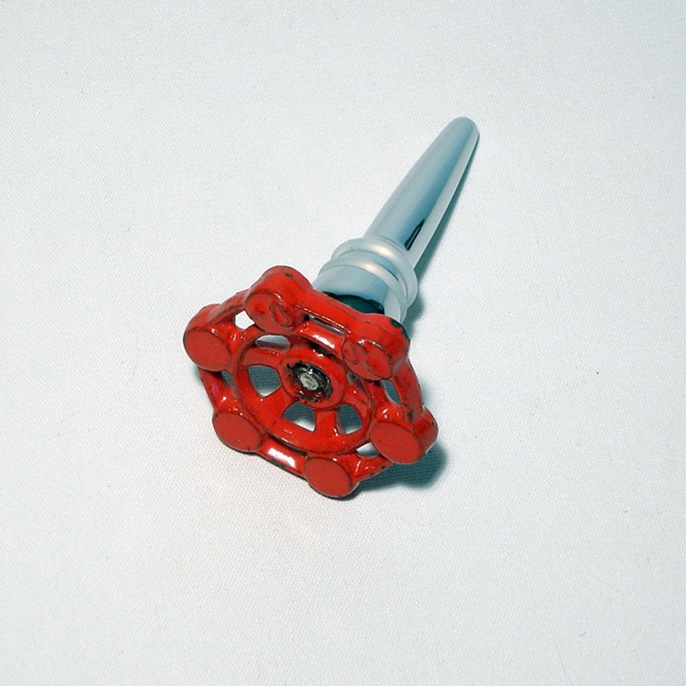 Bottle Stopper - made with Recycled Vintage Valve knob - FREE SHIPPING (41478279)