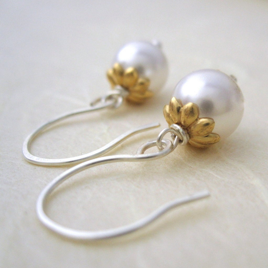 Sweet Ivory Pearl Earrings - Sterling Silver and Swarovski Bridal Jewellery