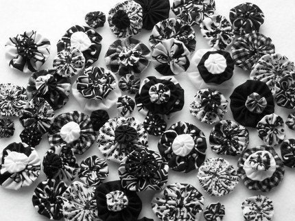 Fabric Flowers YoYo Black White Button Shower Birthday Party Rosette Bobby Pin Hair Clip Bow Yo Quilt Scrapbook Wholesale Handmade 1/2 Off