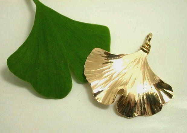 Ginkgo Pendant, Goldfilled, Large, 204gf