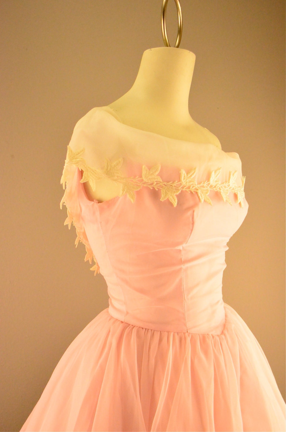 1950s pretty little pink party dress size x-small reversed collar Super full skirt Crochet lace 50s Bridesmaid