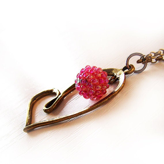 Veronica Love heart pendant in bronze and fuchsia pink
