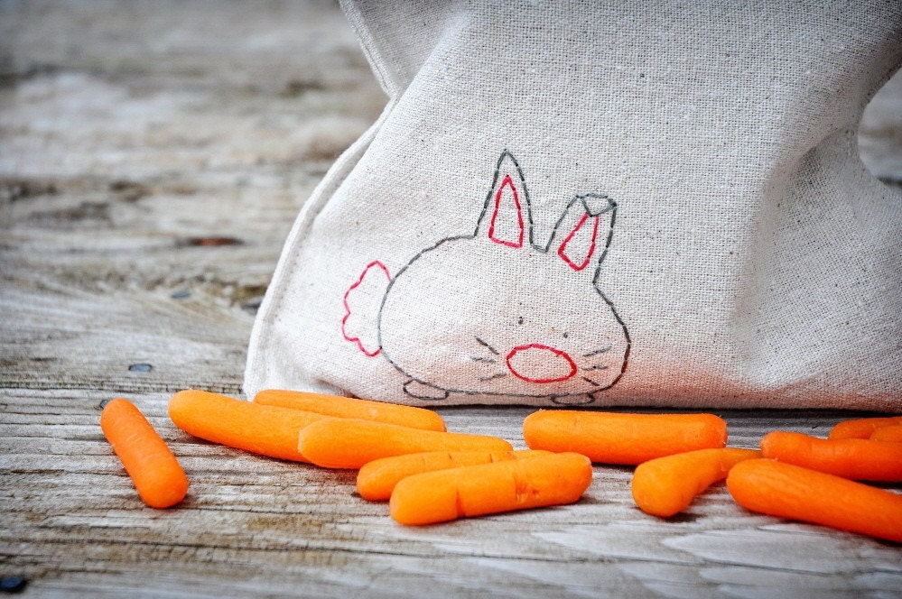 Reusable Snack Bag - Reusable Sandwich Bag - Hand Embroidered - Bunny - Eco Friendly
