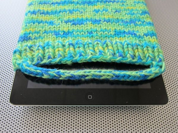 knit iPad cozy (lime green/turquoise/yellow)