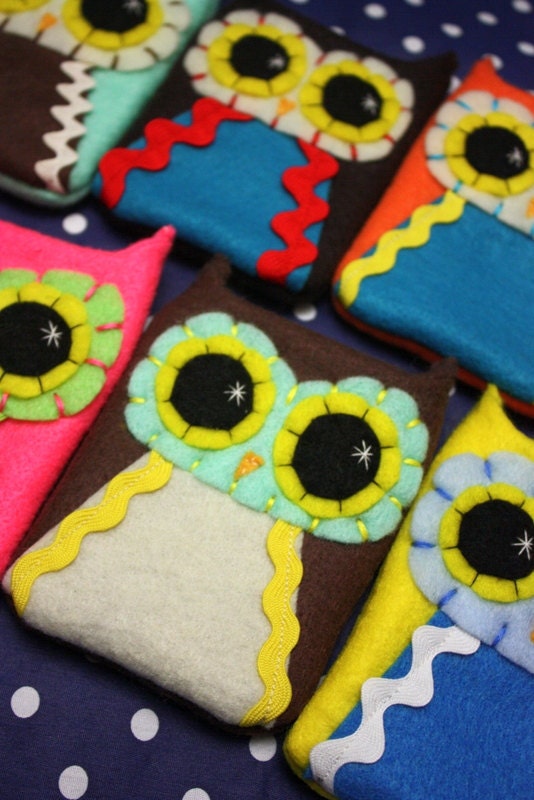 Custom Eco-Friendly Felt Owl Mobile Phone Sleeve - Your choice of colours