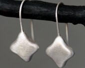 Quatrefoil Dangle Earrings in Sterling Silver