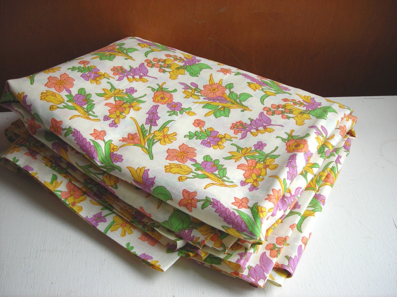 Vintage Floral Fabric Yardage : 8.5 yards Quilters Cotton Pastel Flowers