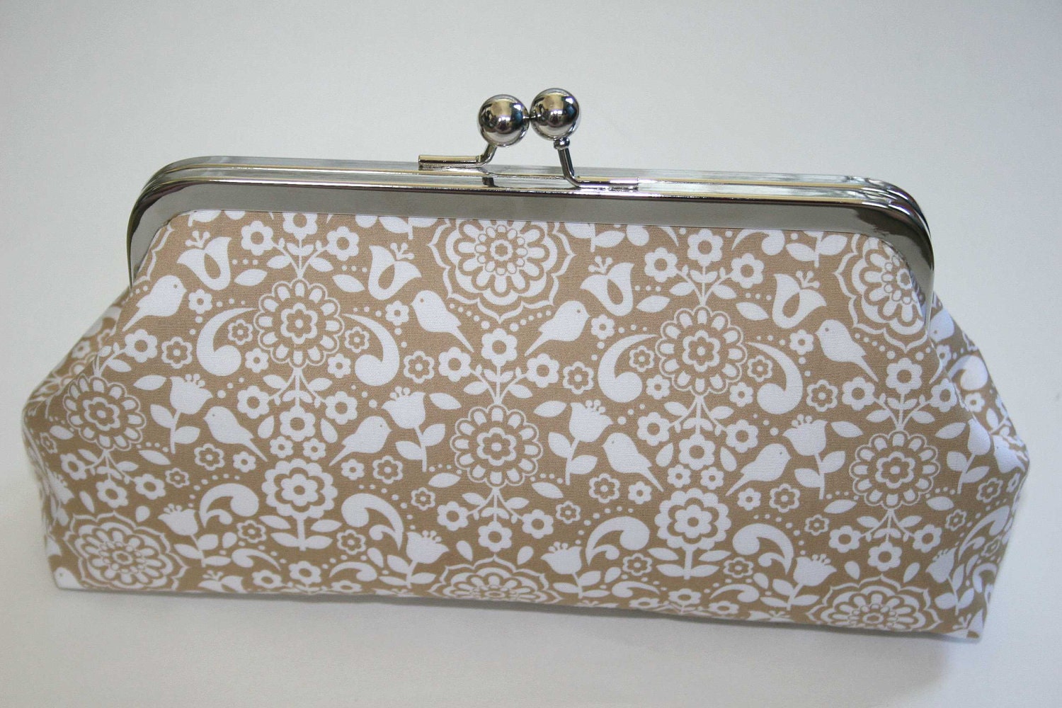 Kisslock Clutch in Sand Taupe Tan Ivory Songbird Bridesmaid Clutches