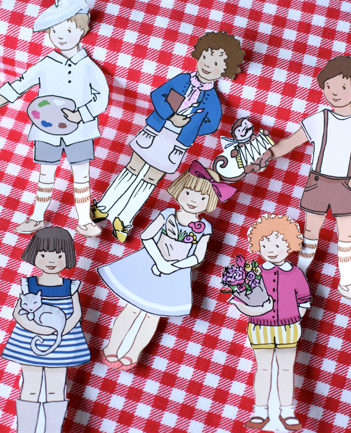 Paper Dolls - PDF Printable - My First Trip to Paris - 6 dolls and outfits