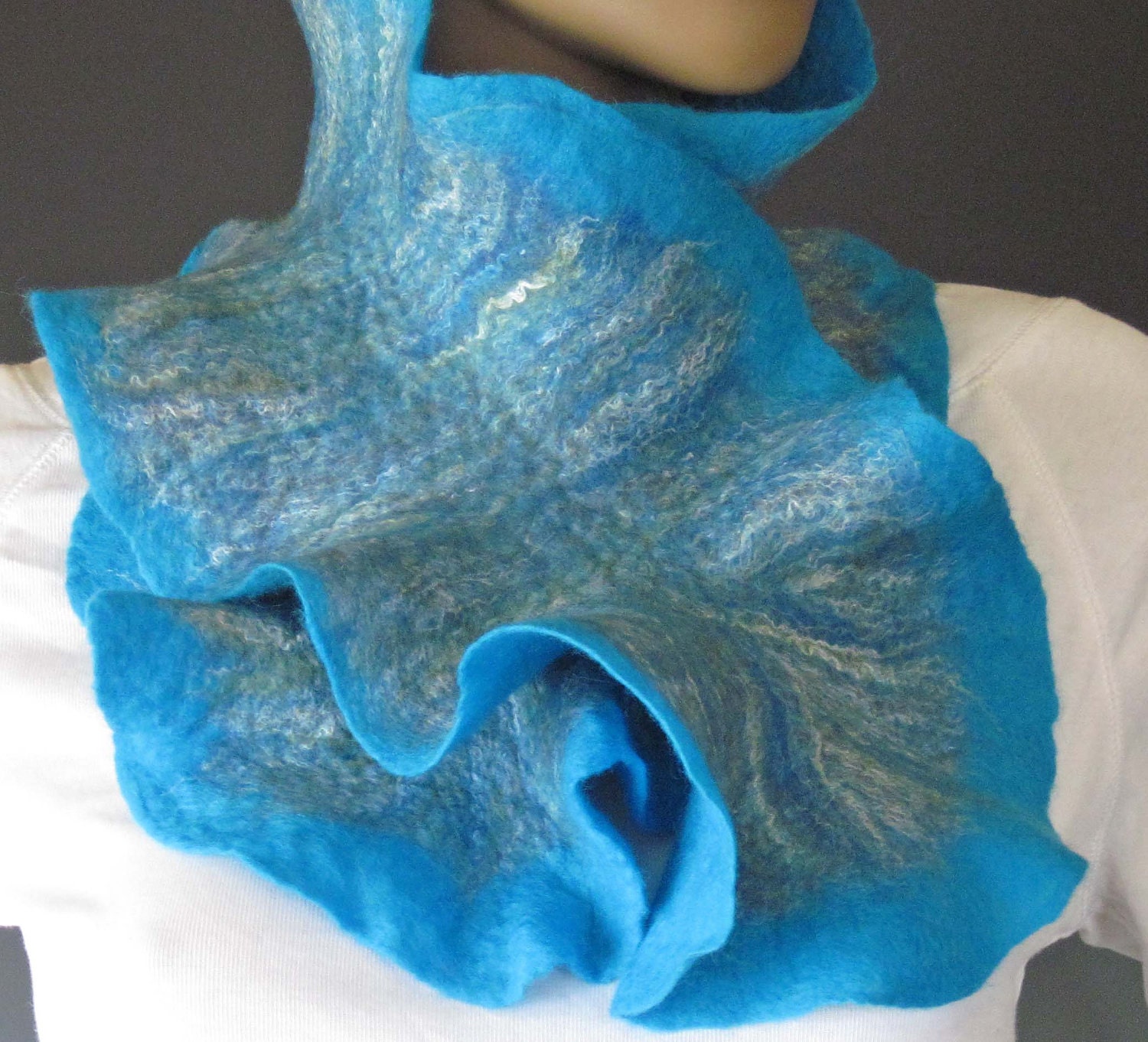 Flamenco Felt Scarflette - Bright Turquoise - Reversible