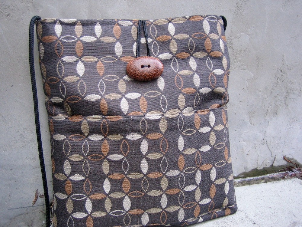 Large Shoulder Bag Jubilee with Double Outside Pockets