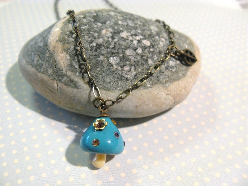 Kawaii Sparkling Mushroom Antique Brass Necklace