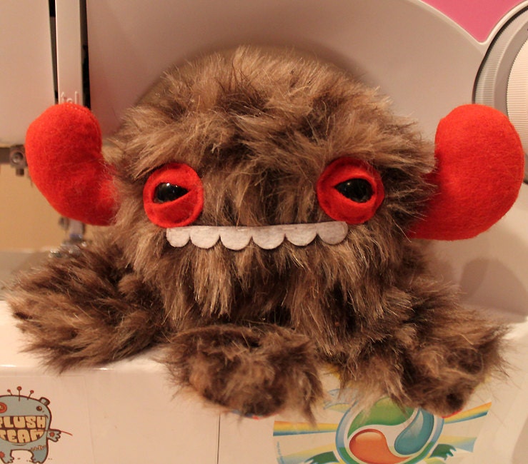 Newborn Monstroctopus- Tan/Red