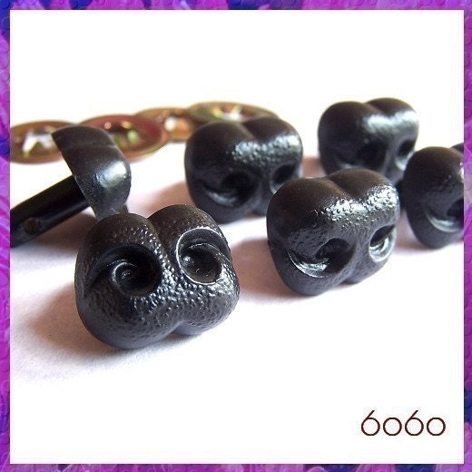 15 mm Black Plastic Nose Animal Amigurumi Safety Noses - 6 pieces (BN15)