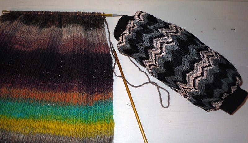 Skeini-T, a beautiful way to protect, carry, and store your yarn