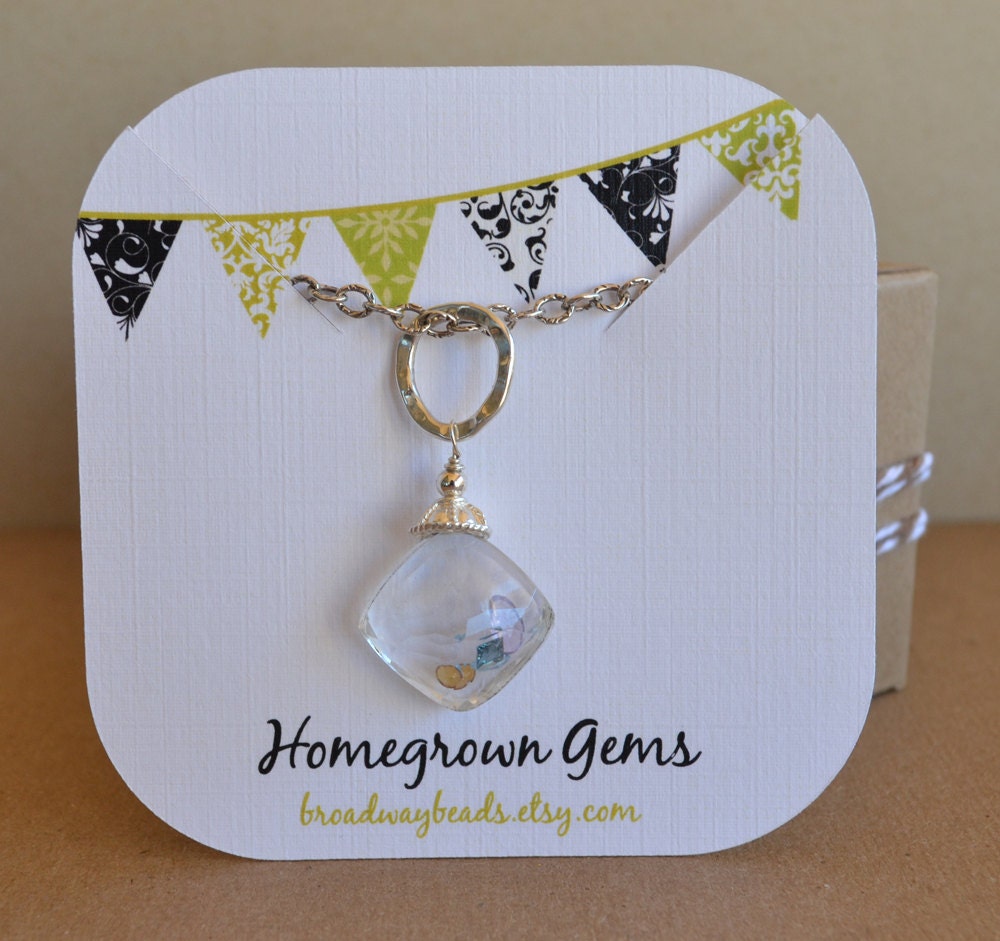 Custom Necklace Cards Jewelry DIsplay Bunting Lime Green Black Damask 00103c