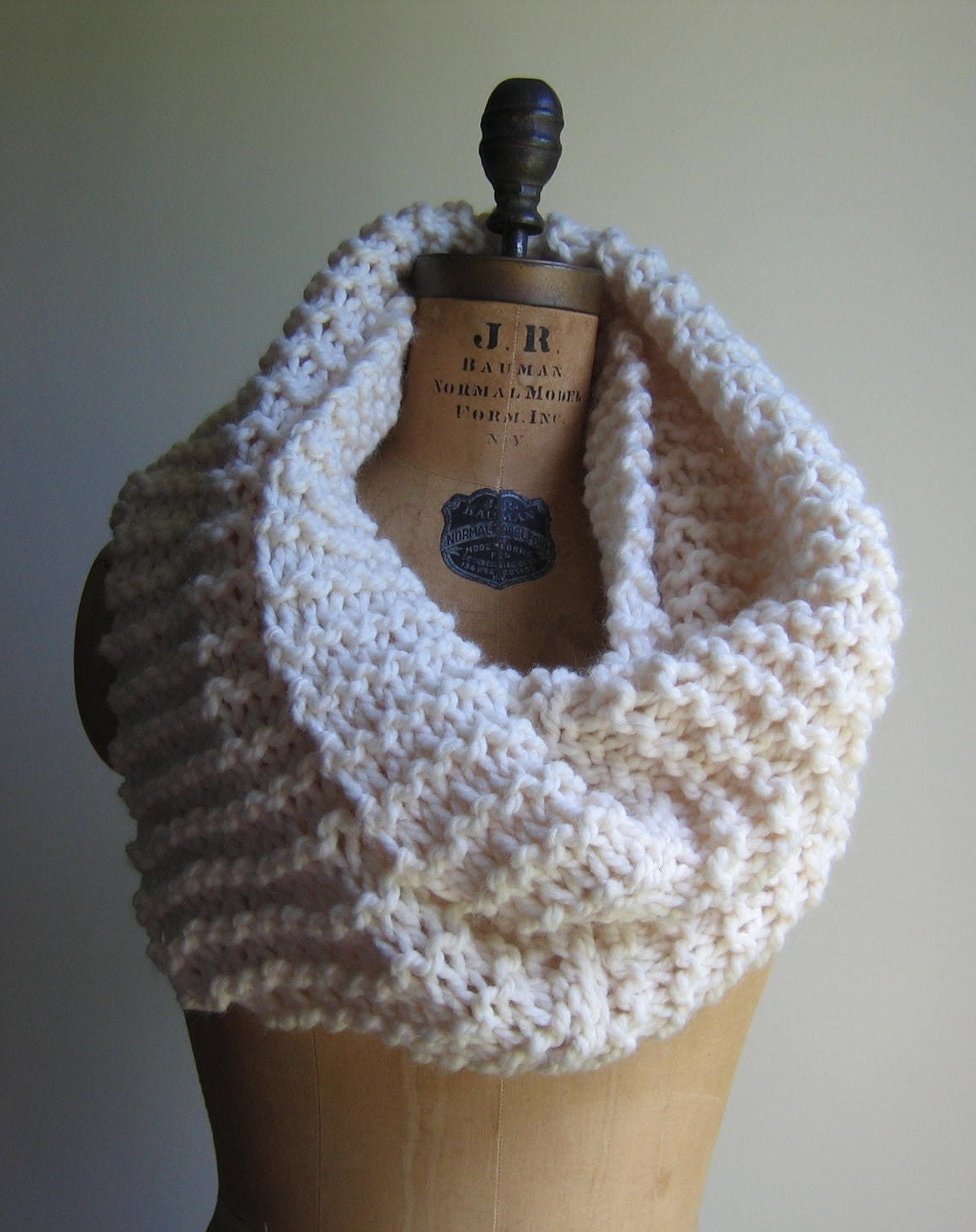 Super Snuggly Chunky knit cowl Cream READY TO SHIP