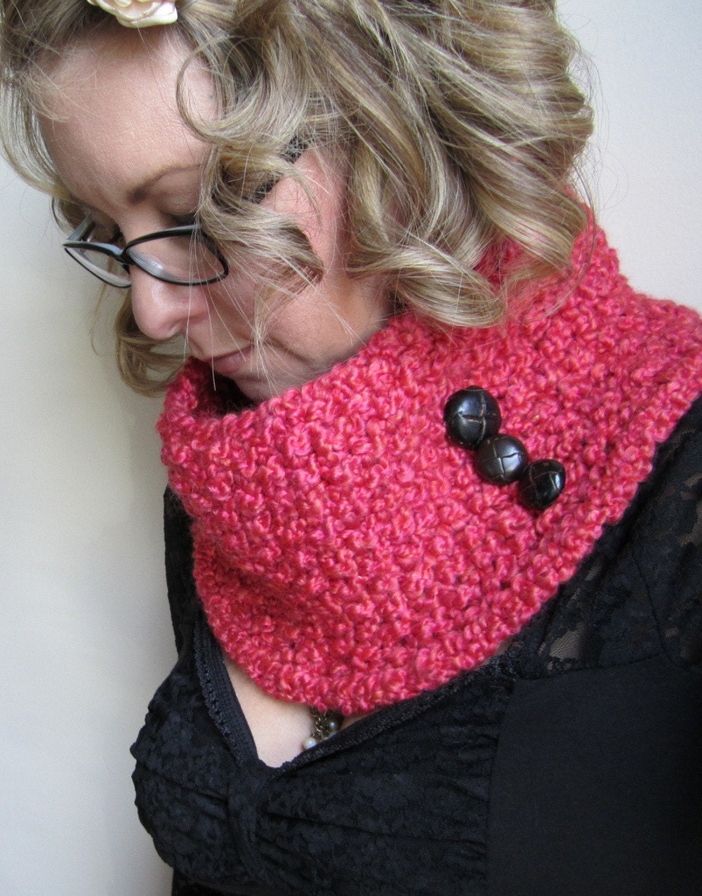 The Button Chunky knit cowl- Coral