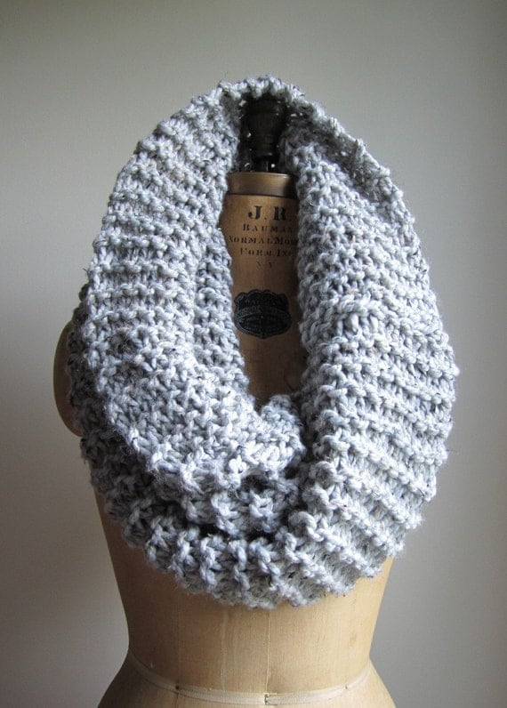 Super Snuggly chunky knit cowl Light Grey. Infinity scarf.