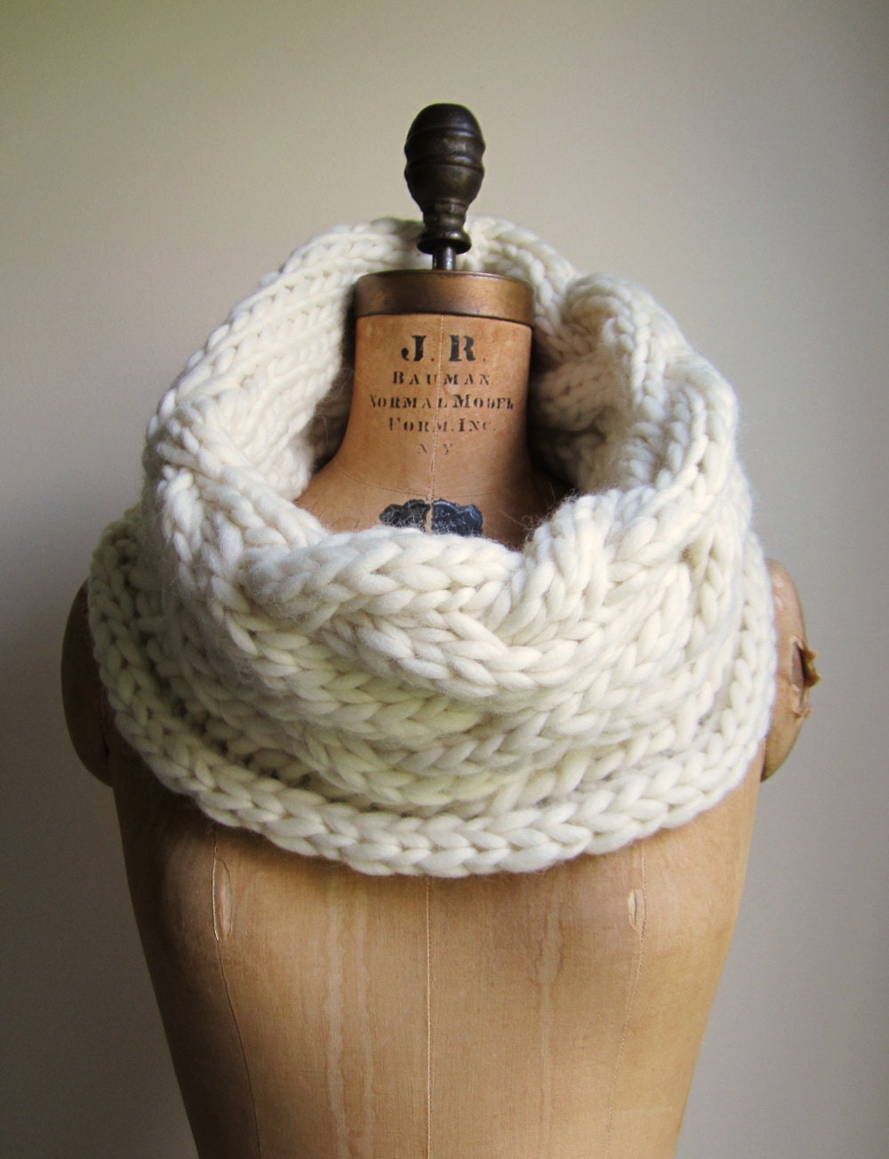 Oversized Cable knit cowl Cream. Ivory. Infinity scarf.