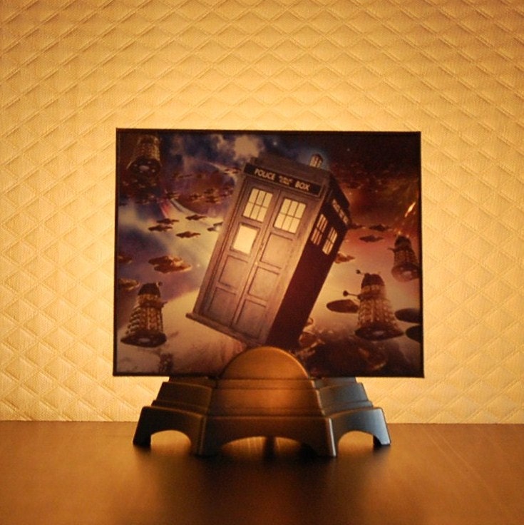 Tardis Time Traveling Dr. Who Night Light