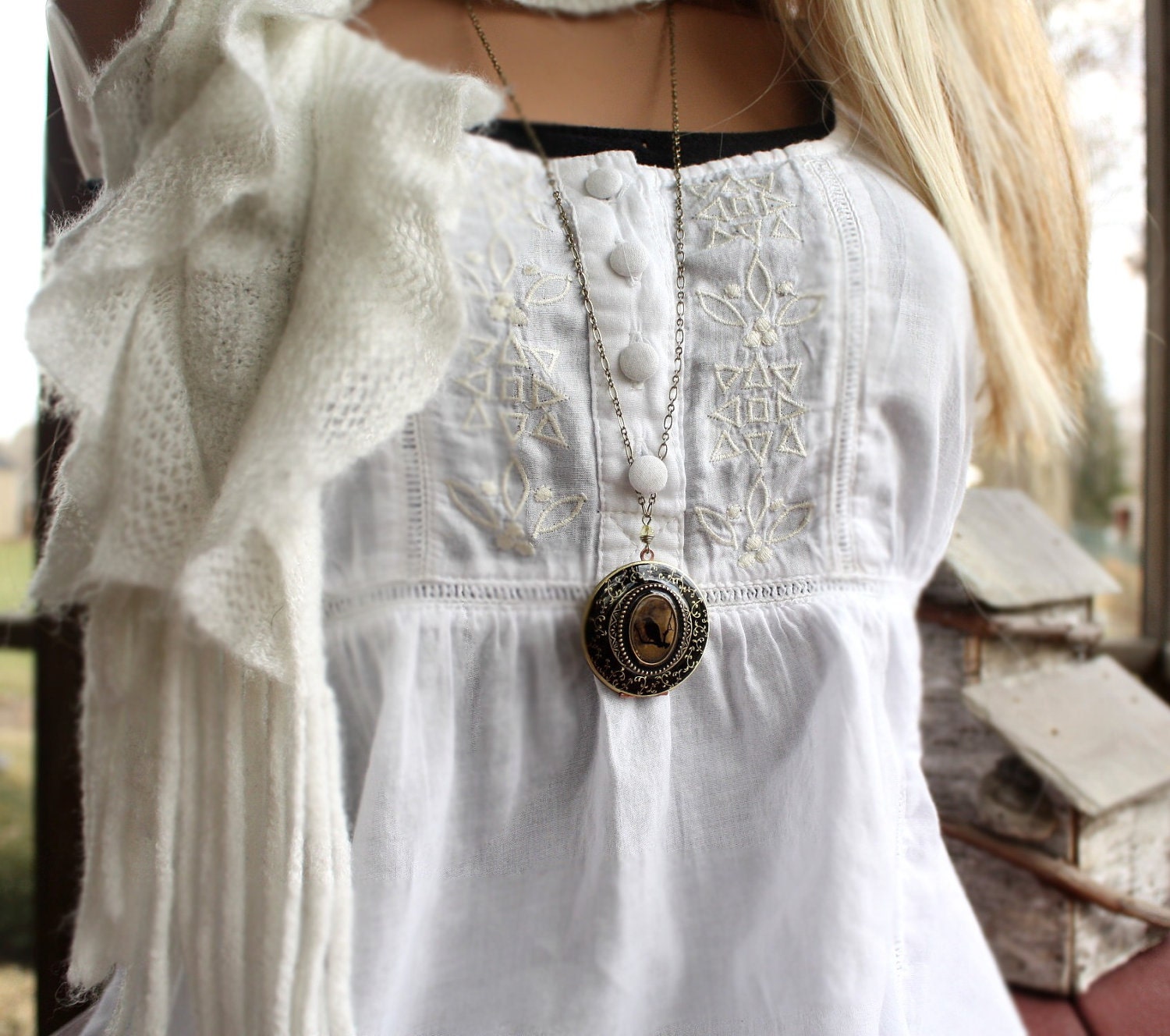 Locket, Image Locket, Resin Locket, Picture Locket, Bird Locket, Black Necklace, Vintage Locket, Bridal Necklace