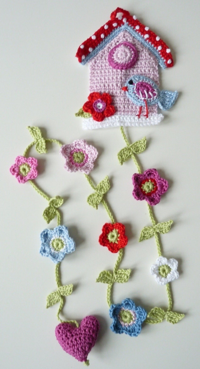 Pattern Birdhouse Wallhanger