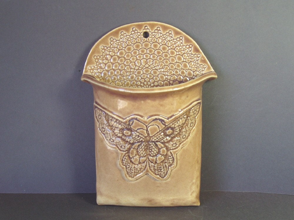 butterfly lace wall pocket vase . tan
