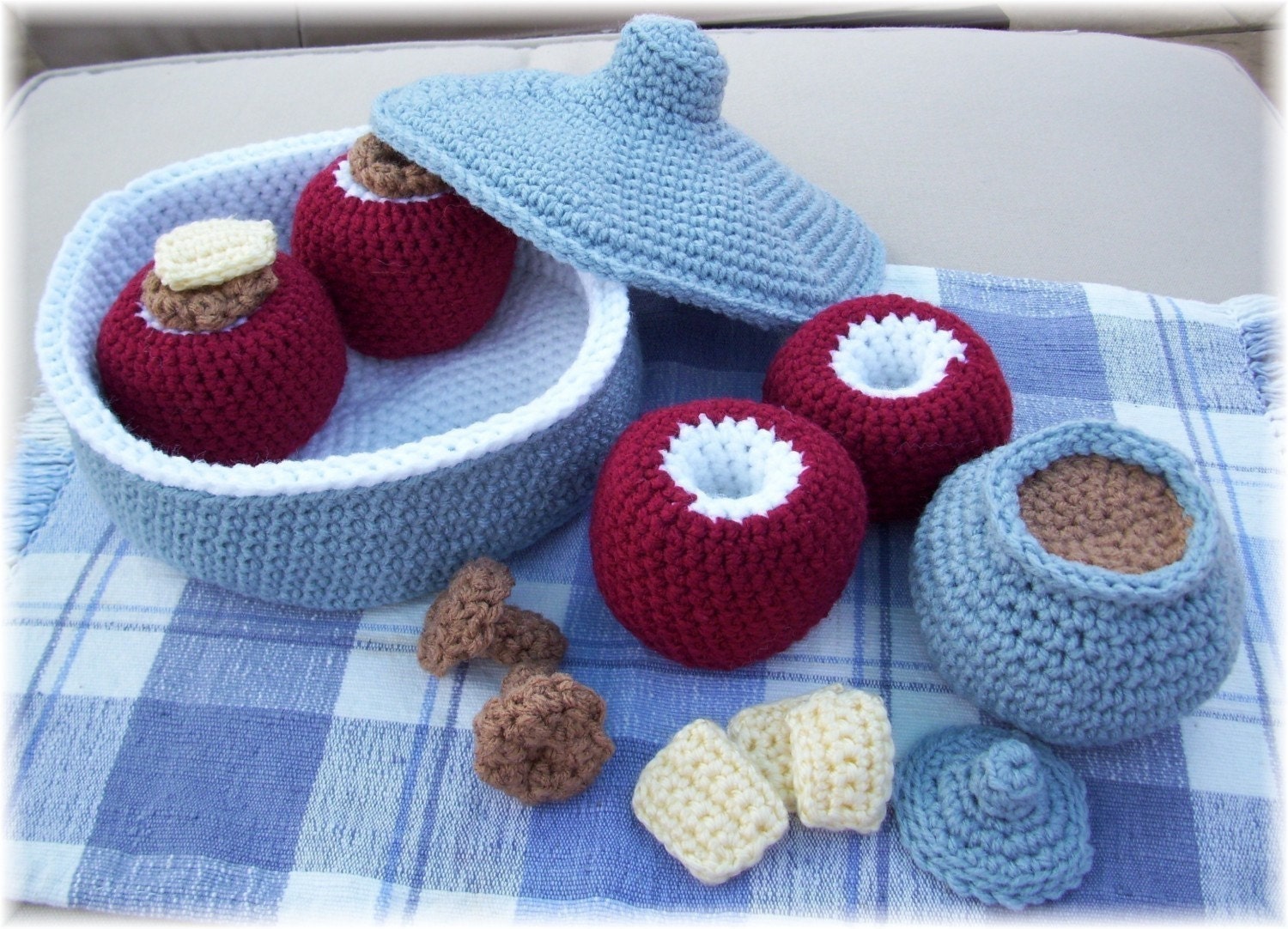 Baked Apples...PDF crochet pattern