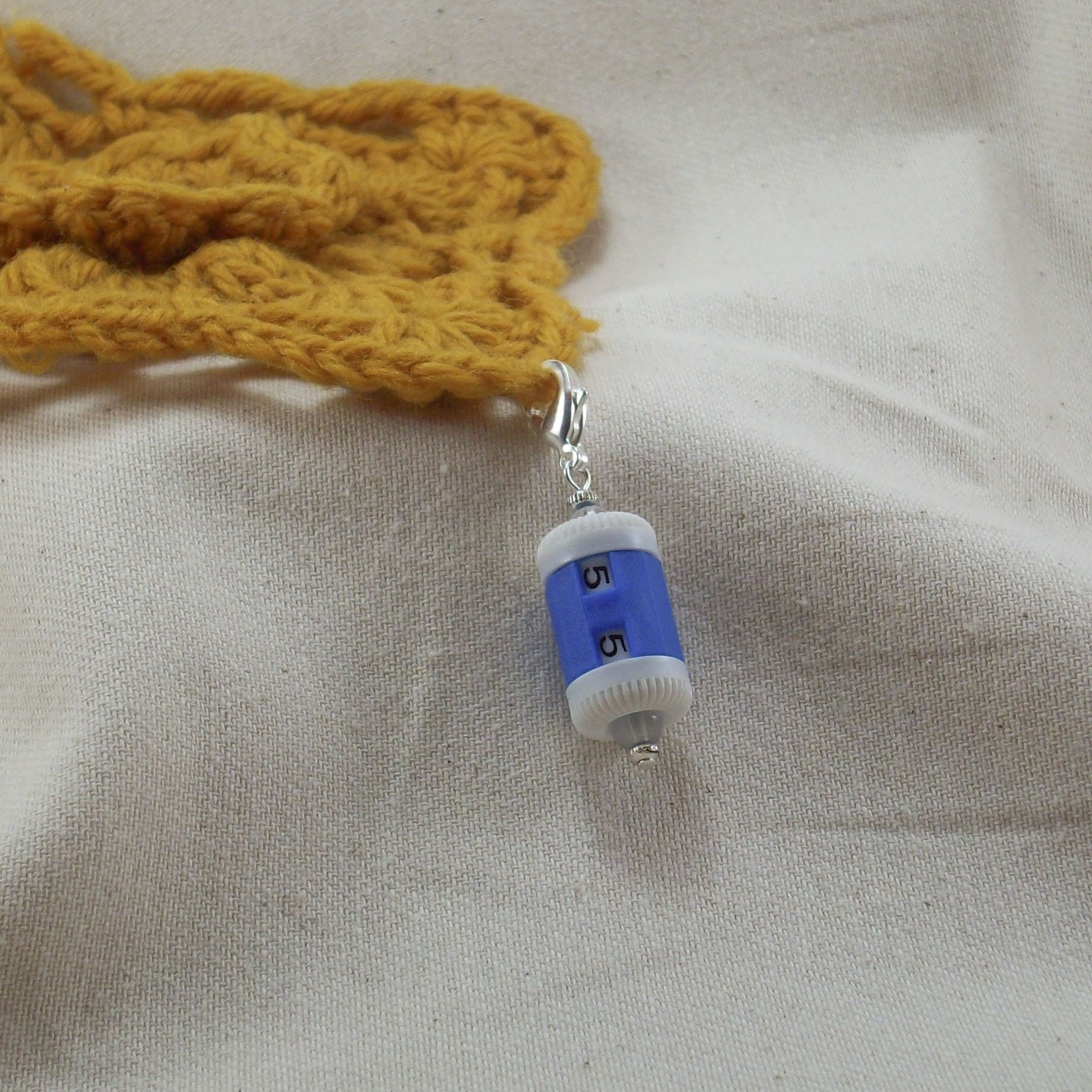 Clip On Tally Count - Clear Beads