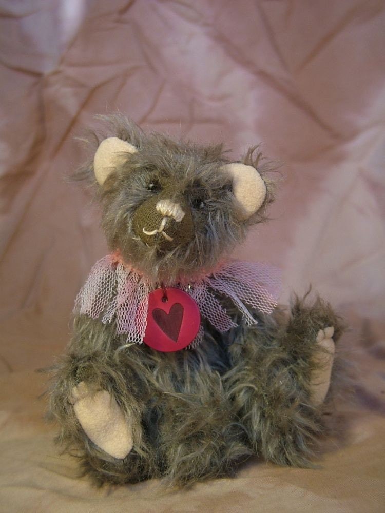 Small gray Bear, Mohair, original pattern