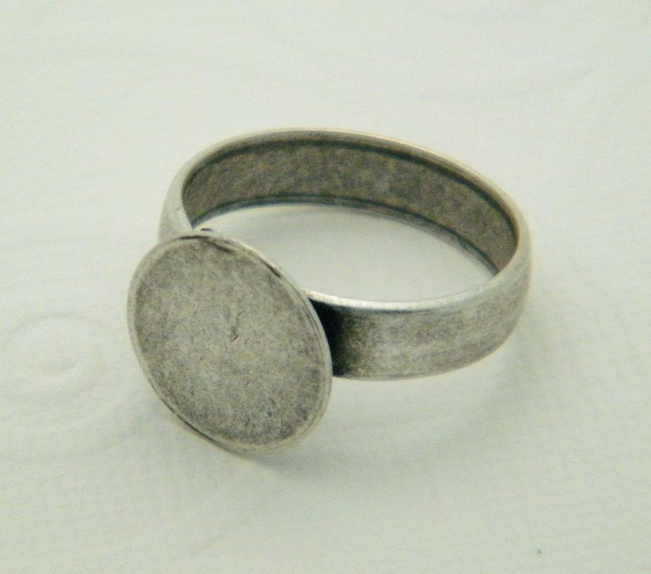 Ring Blanks - 10 Med-Large Size Nickel Free Antiqued Silver Ox PLAIN Style 3 Glue On Pad Adjustable Ring Blanks