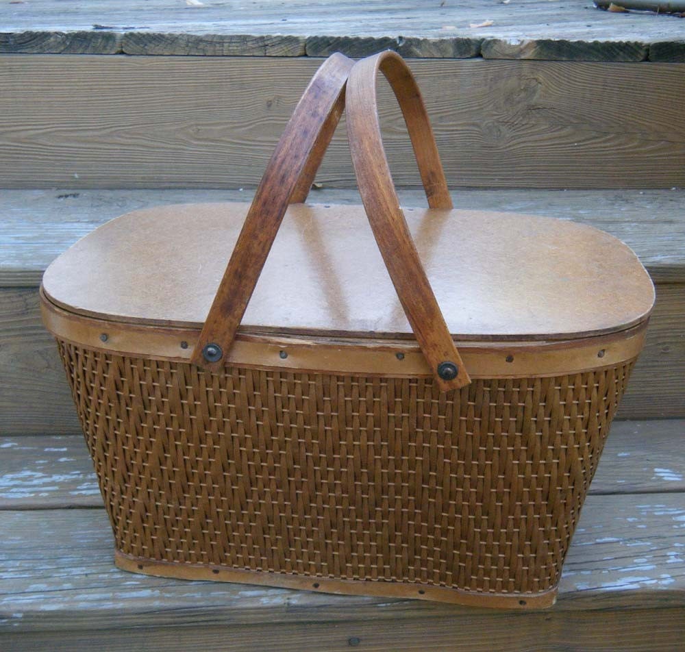 Vintage Picnic Basket Wicker Woven Sturdy Basket