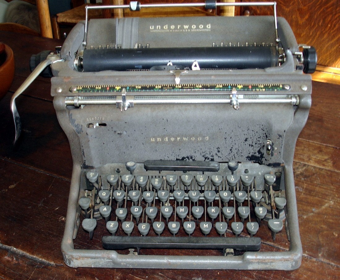 Reserved for FunLan Vintage - TypeWriter - Underwood - Manual - Typewriter - Underwood Typewriter - Rustic- Home Decor