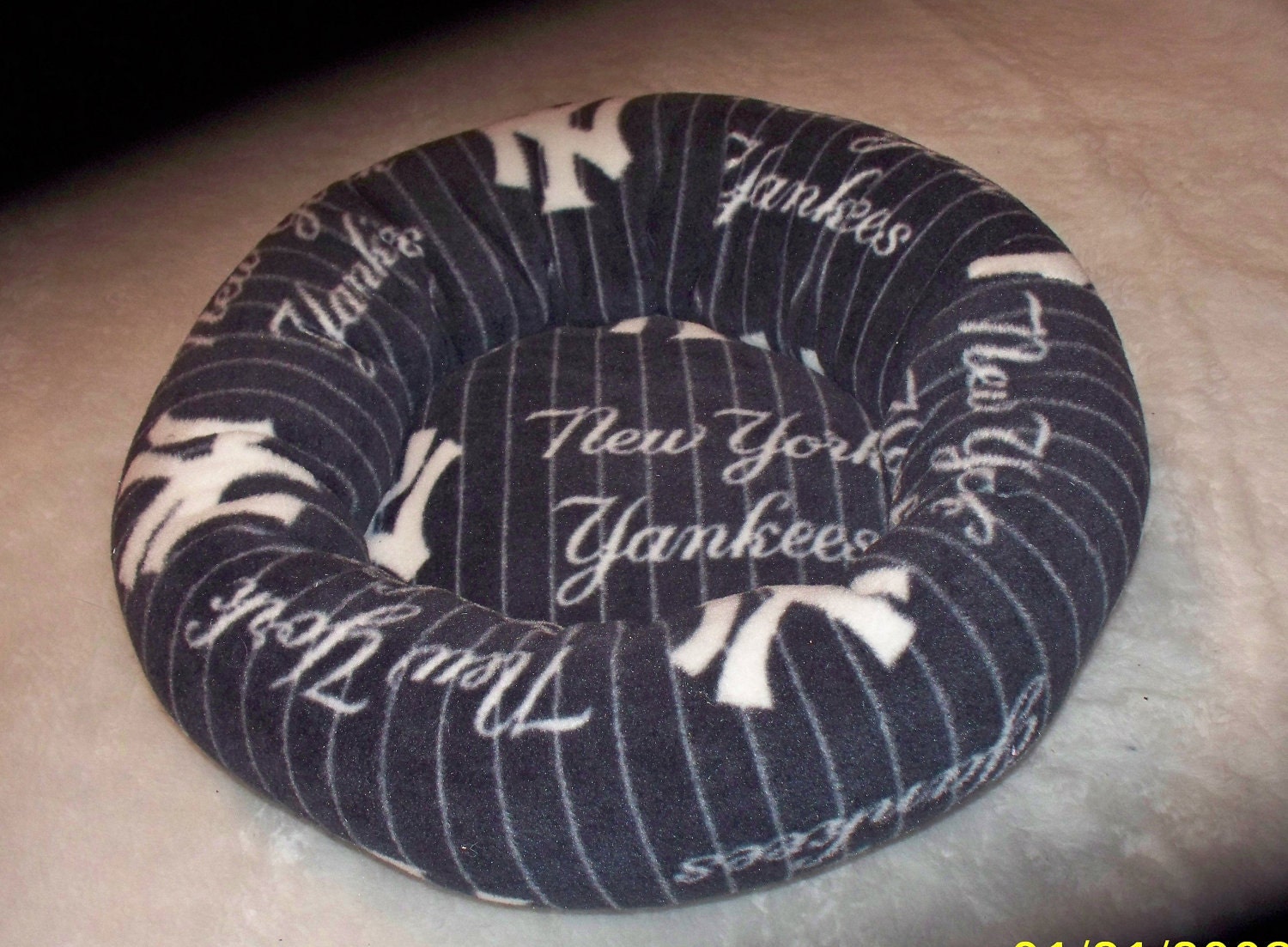 NY Yankees Cat/Small Dog Bed by Dallas1pd on Etsy