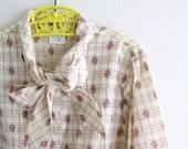 Vintage Pre Teen Girls Ascot Blouse . Button Up . Plaid . 70s . 10 Large