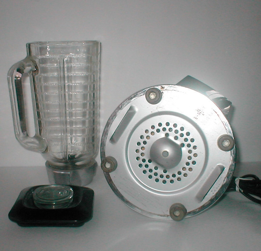 Vintage Oster Beehive Blender Chrome Body with Glass Pitcher Kitsch Kitchenware