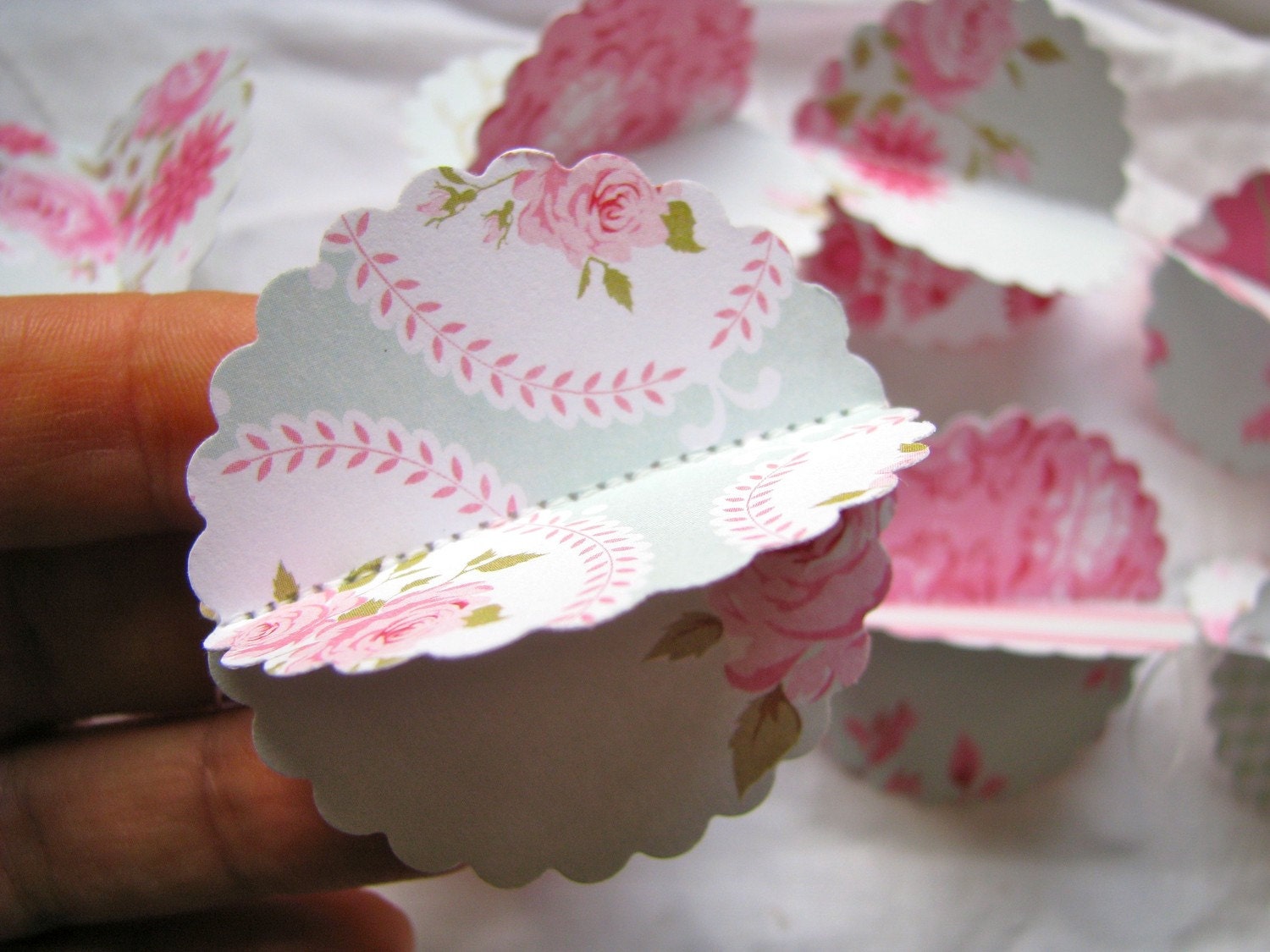 Paper garland, paper mobile, PINK ROSES, in 3D, wedding garland, floral garland