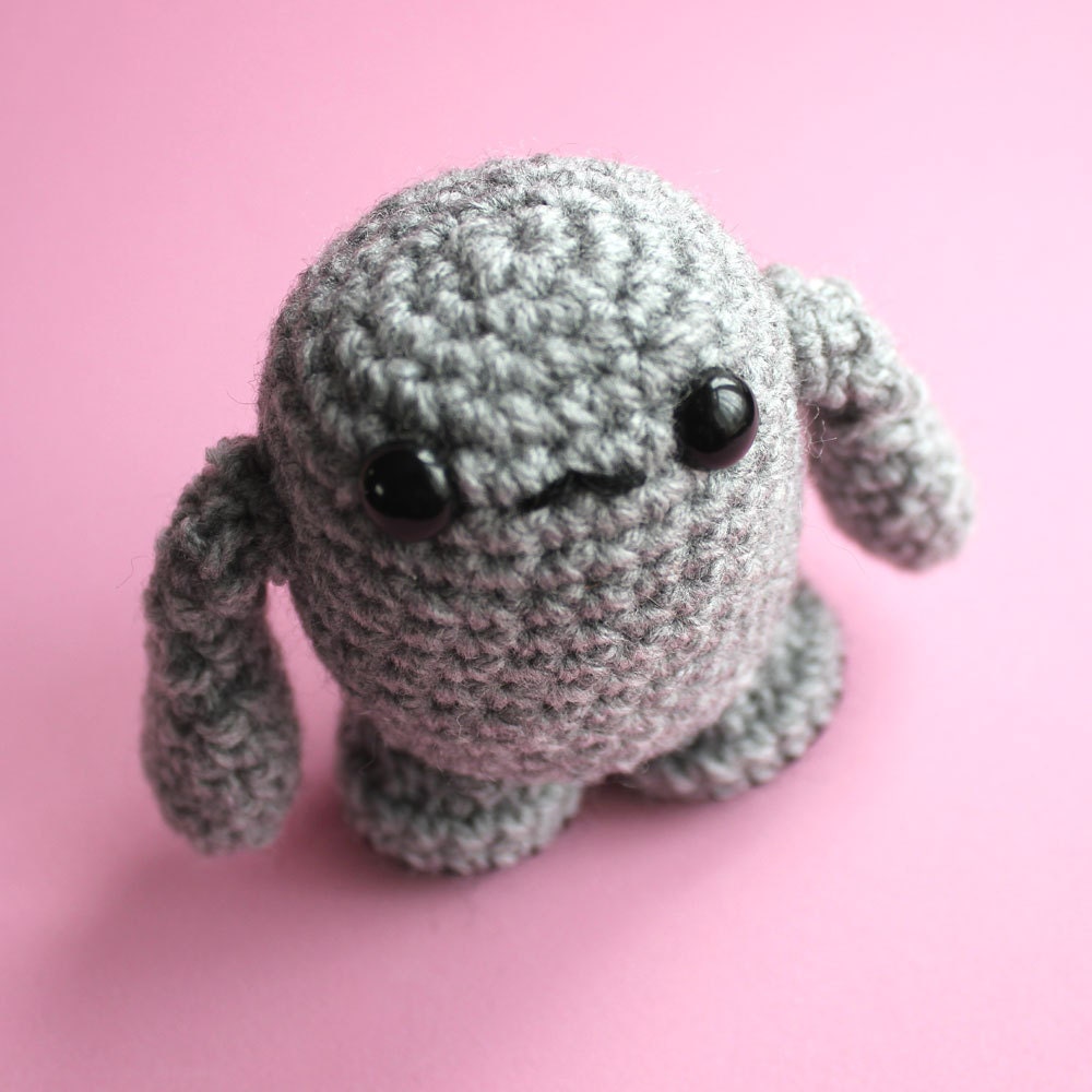 Amigurumi Grey Mini Monster - Cuthbert