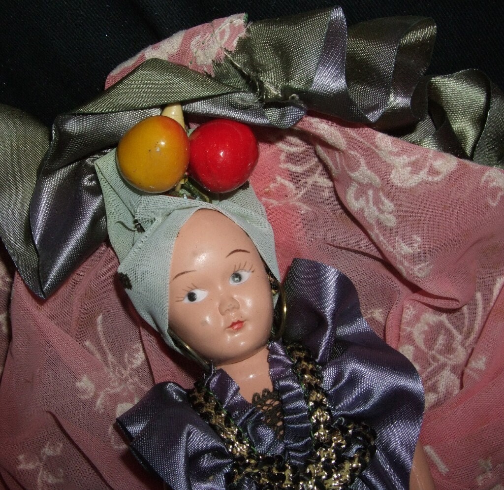 VINTAGE DOLL OF ALL NATIONS DOLL BY DUCHESS DOLLS by saltsmansoap